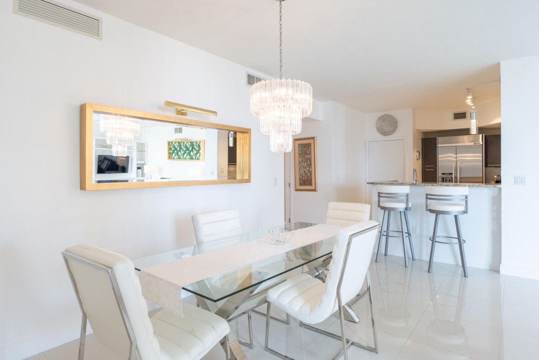 For Rent: $6,725 (2 beds, 2 baths, 1582 Square Feet)