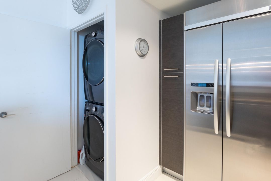 For Rent: $6,725 (2 beds, 2 baths, 1582 Square Feet)