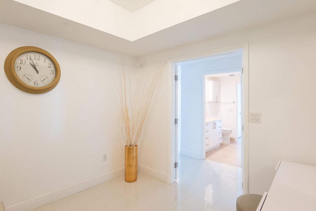 For Rent: $6,725 (2 beds, 2 baths, 1582 Square Feet)