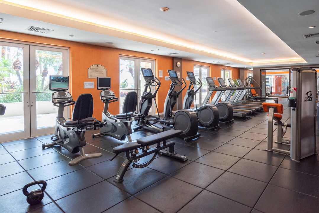 For Rent: $6,725 (2 beds, 2 baths, 1582 Square Feet)