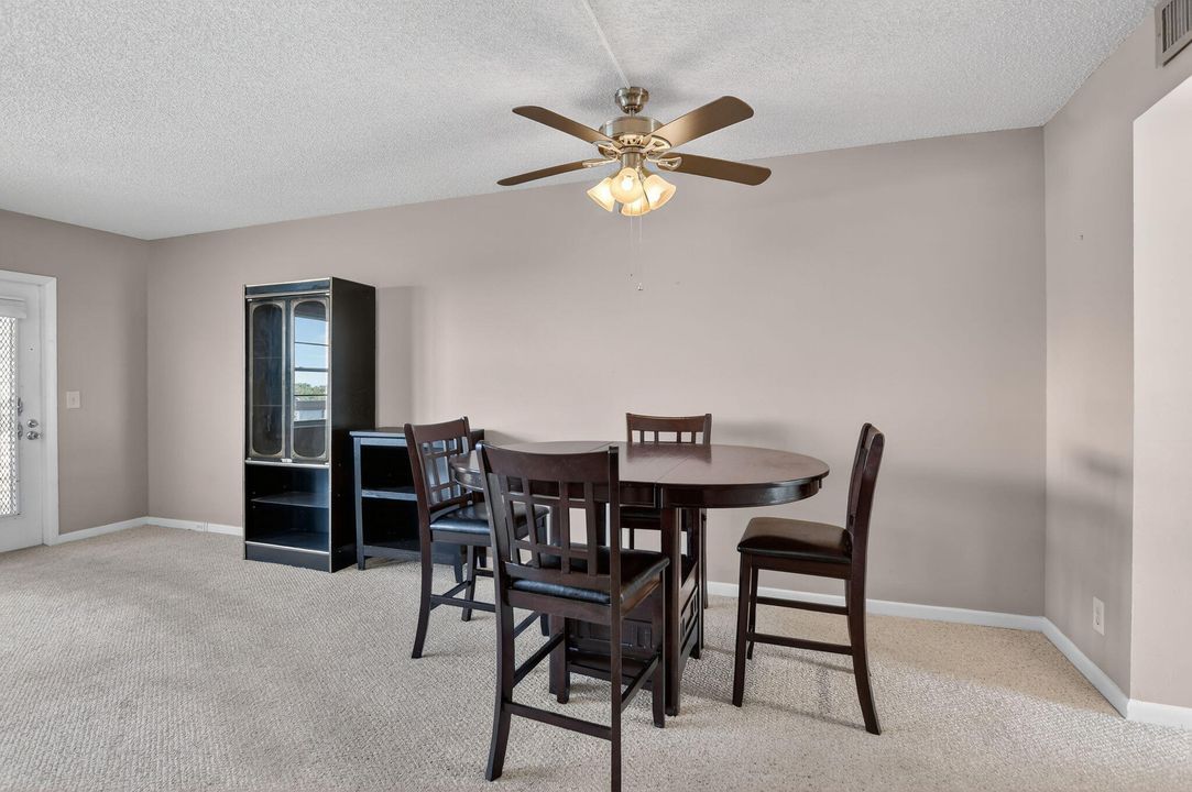 В аренду: $1,600 (1 спален, 1 ванн, 738 Квадратных фут)