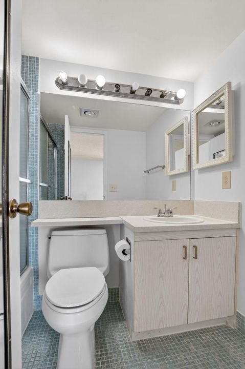 В аренду: $1,600 (1 спален, 1 ванн, 738 Квадратных фут)