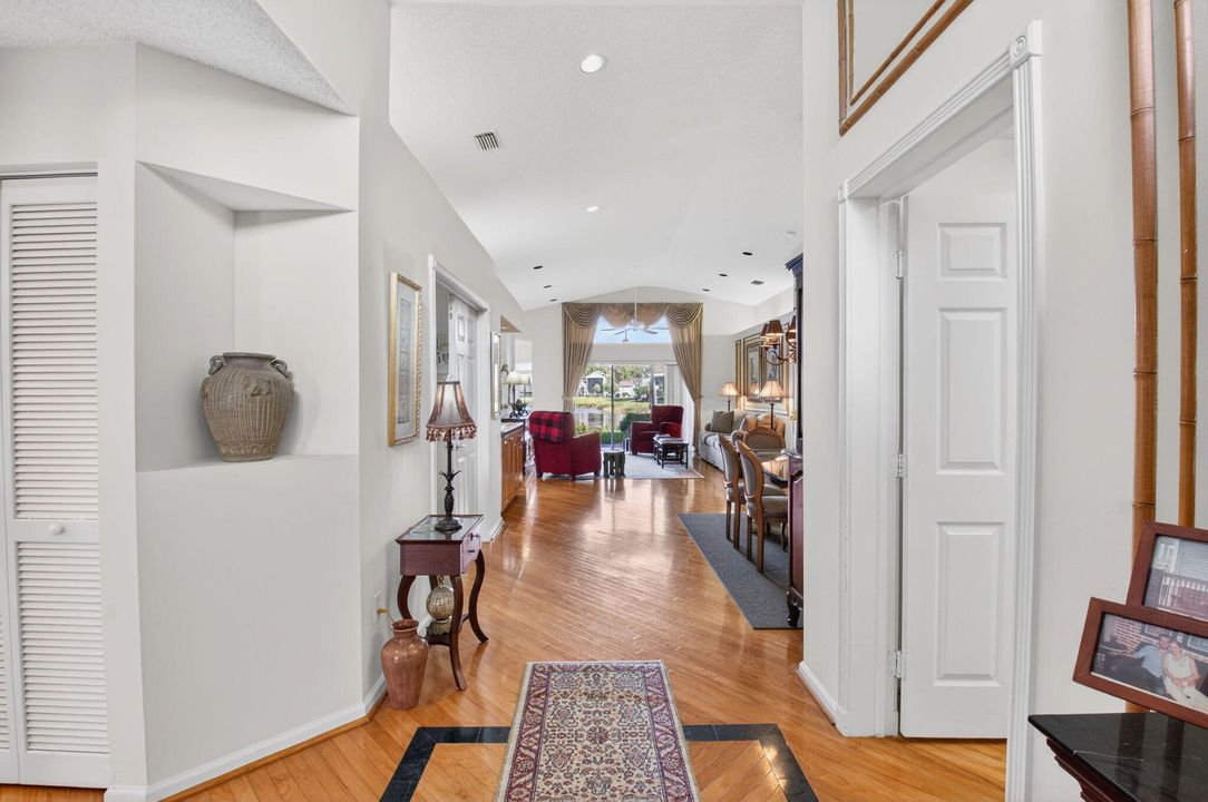 For Sale: $550,000 (3 beds, 2 baths, 1741 Square Feet)