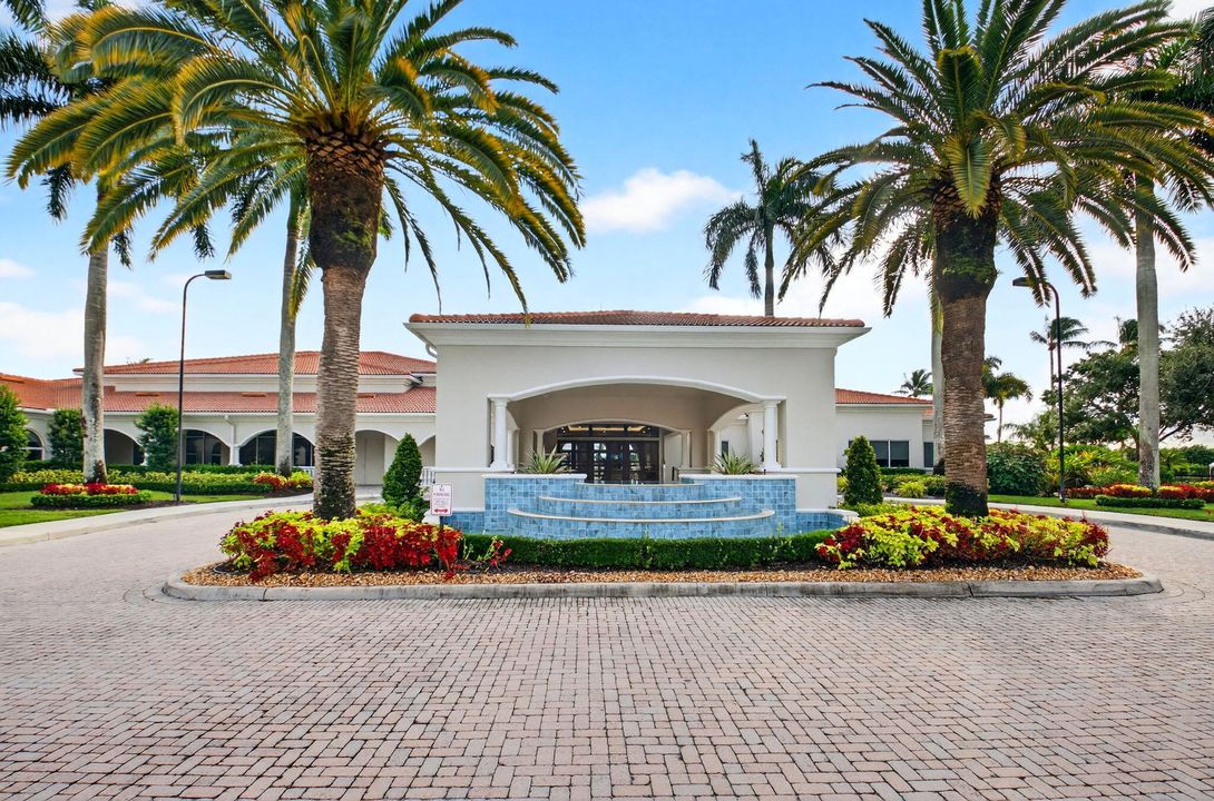 For Sale: $550,000 (3 beds, 2 baths, 1741 Square Feet)