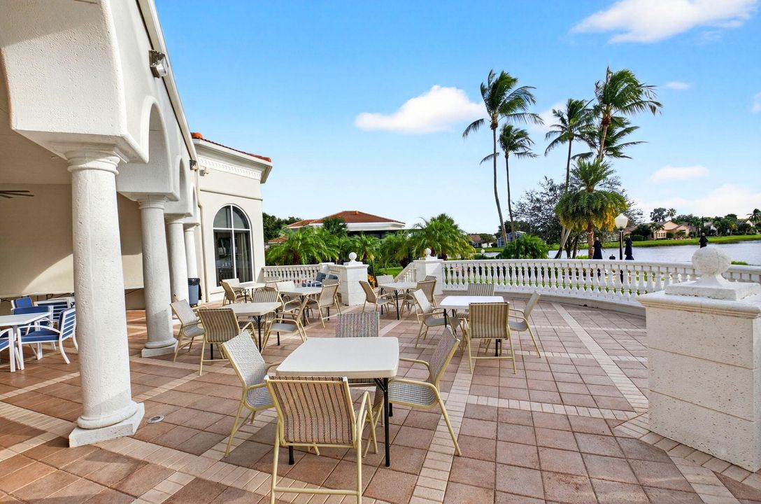 For Sale: $550,000 (3 beds, 2 baths, 1741 Square Feet)