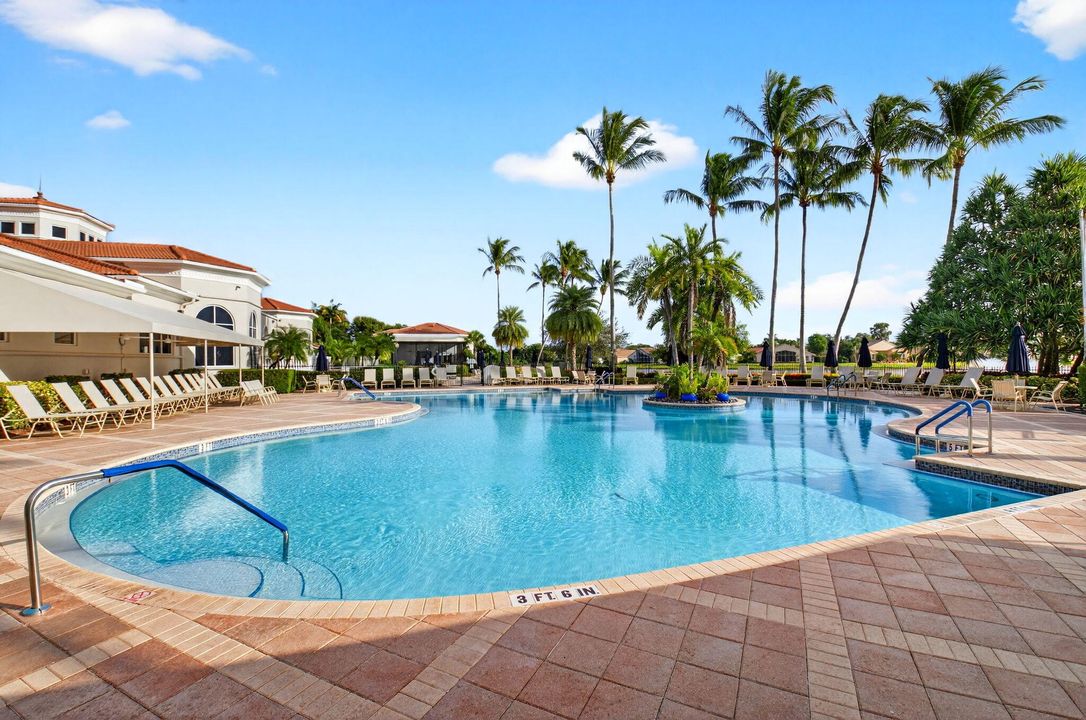 For Sale: $550,000 (3 beds, 2 baths, 1741 Square Feet)