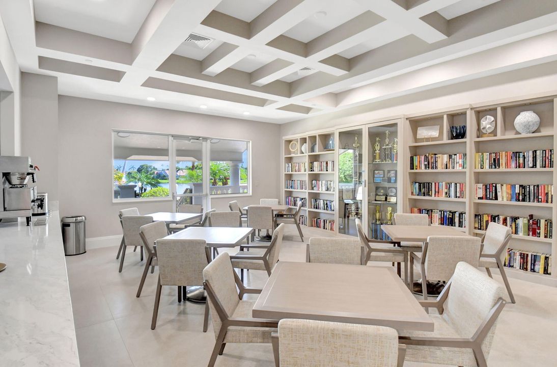 For Sale: $550,000 (3 beds, 2 baths, 1741 Square Feet)