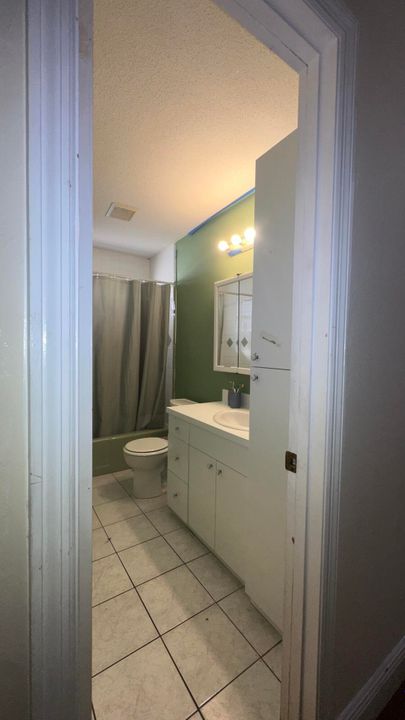 For Sale: $645,000 (2 beds, 2 baths, 1709 Square Feet)