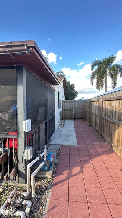 For Sale: $645,000 (2 beds, 2 baths, 1709 Square Feet)