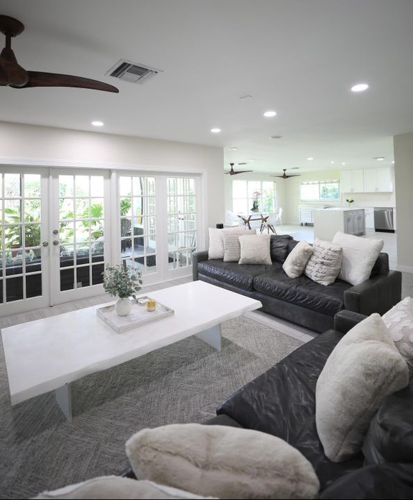 For Sale: $1,050,000 (3 beds, 2 baths, 2104 Square Feet)