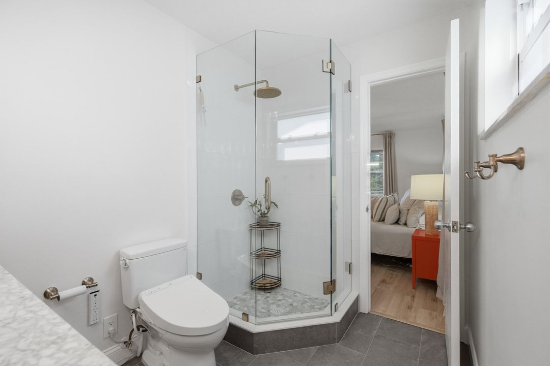 待售: $750,000 (3 贝兹, 2 浴室, 1484 平方英尺)