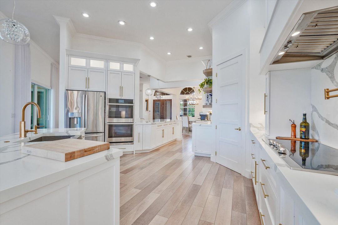 For Rent: $7,750 (5 beds, 3 baths, 3399 Square Feet)