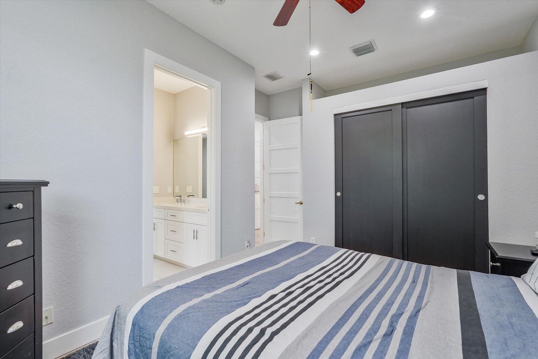 For Rent: $7,750 (5 beds, 3 baths, 3399 Square Feet)