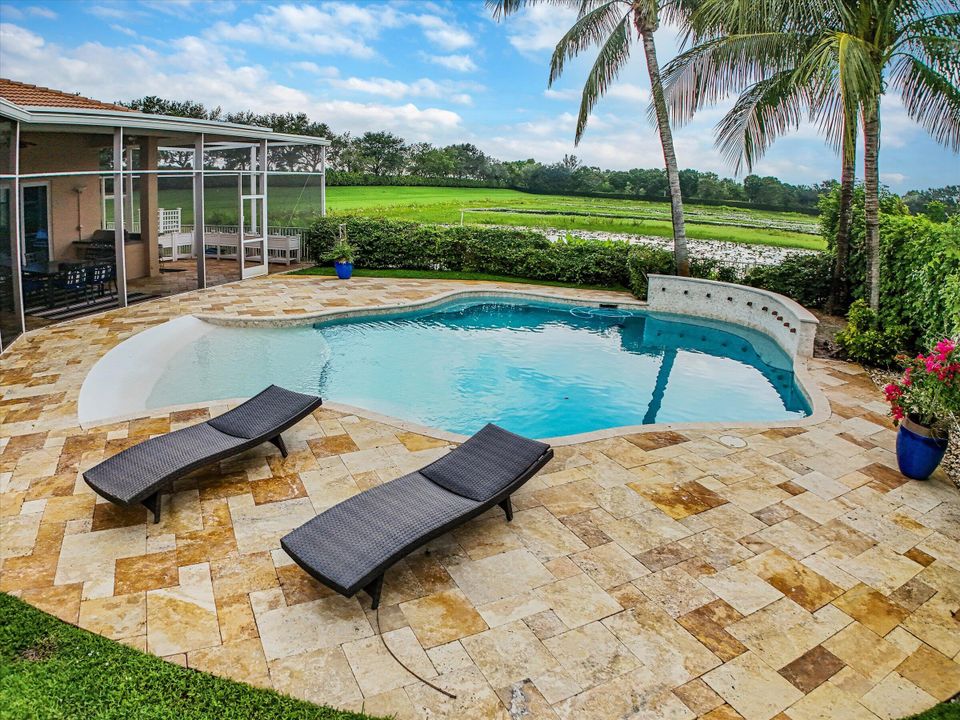 For Rent: $7,750 (5 beds, 3 baths, 3399 Square Feet)