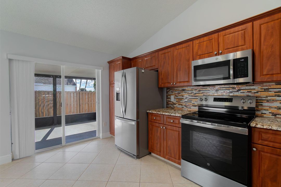 出租: $2,750 (3 贝兹, 2 浴室, 1368 平方英尺)