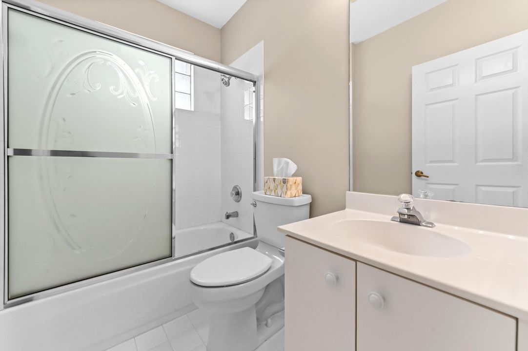 На продажу: $429,900 (3 спален, 2 ванн, 1720 Квадратных фут)