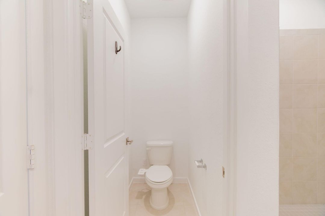 出租: $3,450 (4 贝兹, 3 浴室, 1883 平方英尺)