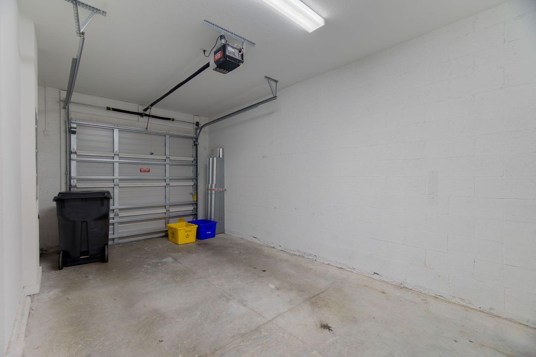 出租: $3,450 (4 贝兹, 3 浴室, 1883 平方英尺)