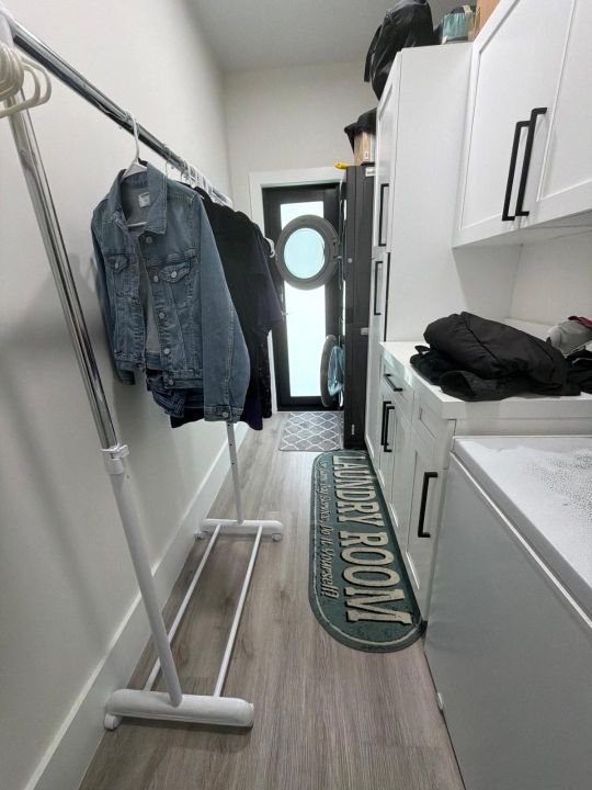 На продажу: $1,680,000 (6 спален, 4 ванн, 3300 Квадратных фут)