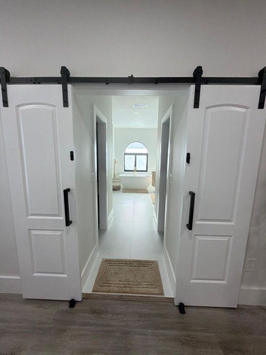 На продажу: $1,680,000 (6 спален, 4 ванн, 3300 Квадратных фут)