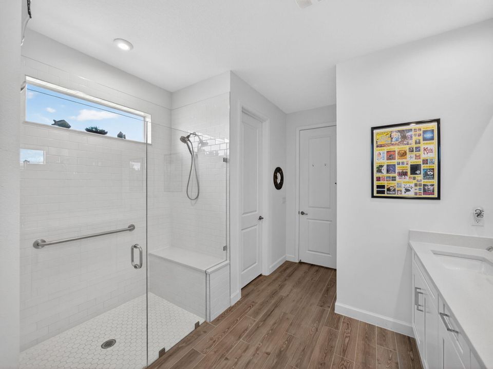 На продажу: $450,000 (2 спален, 2 ванн, 1969 Квадратных фут)