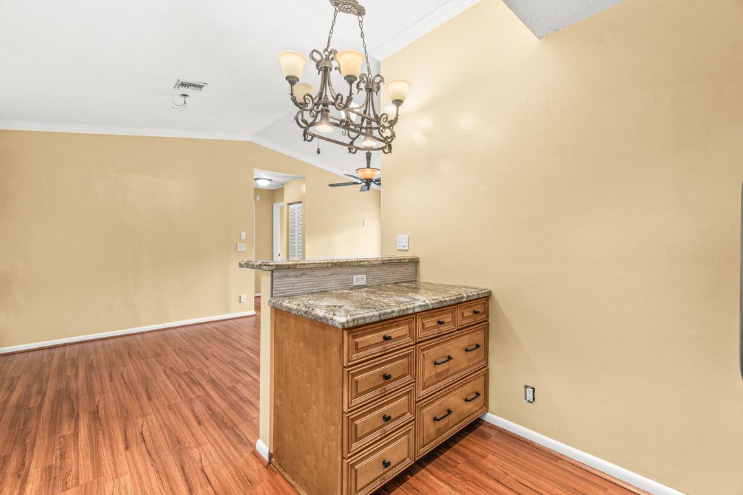 For Rent: $3,000 (3 beds, 2 baths, 1380 Square Feet)