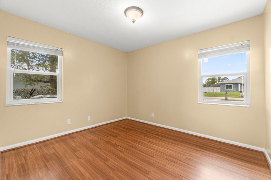 For Rent: $3,000 (3 beds, 2 baths, 1380 Square Feet)