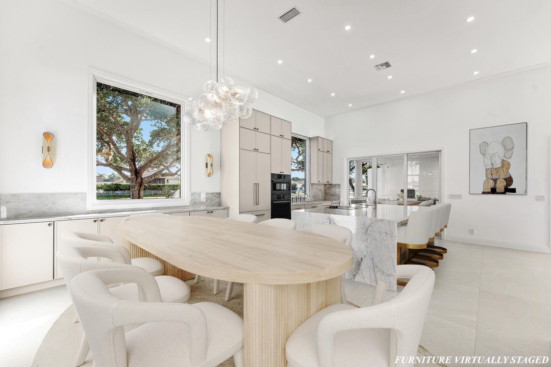 For Sale: $1,450,000 (3 beds, 2 baths, 1965 Square Feet)