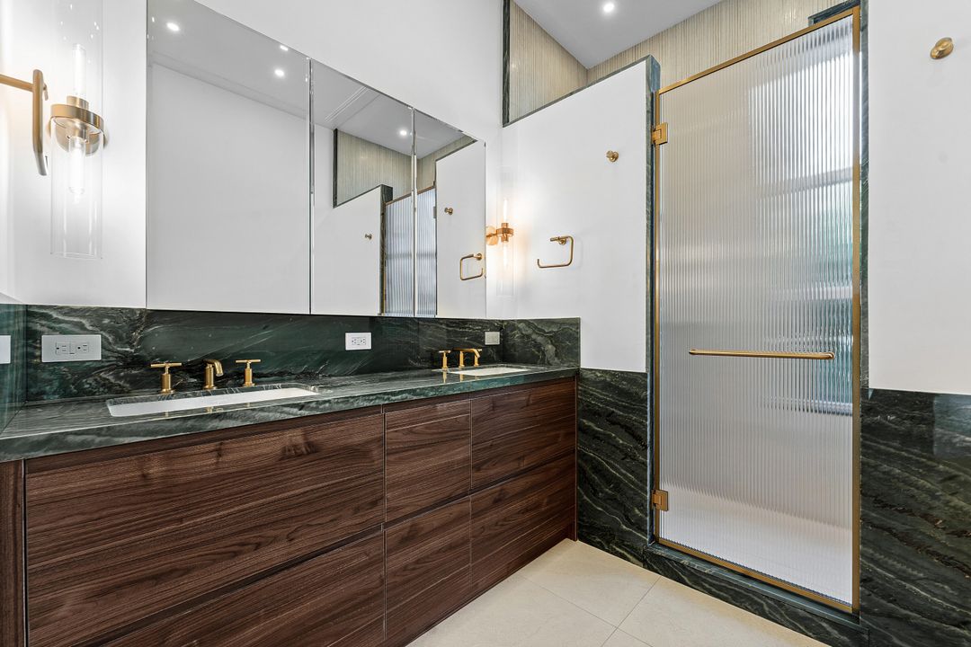 For Sale: $1,450,000 (3 beds, 2 baths, 1965 Square Feet)