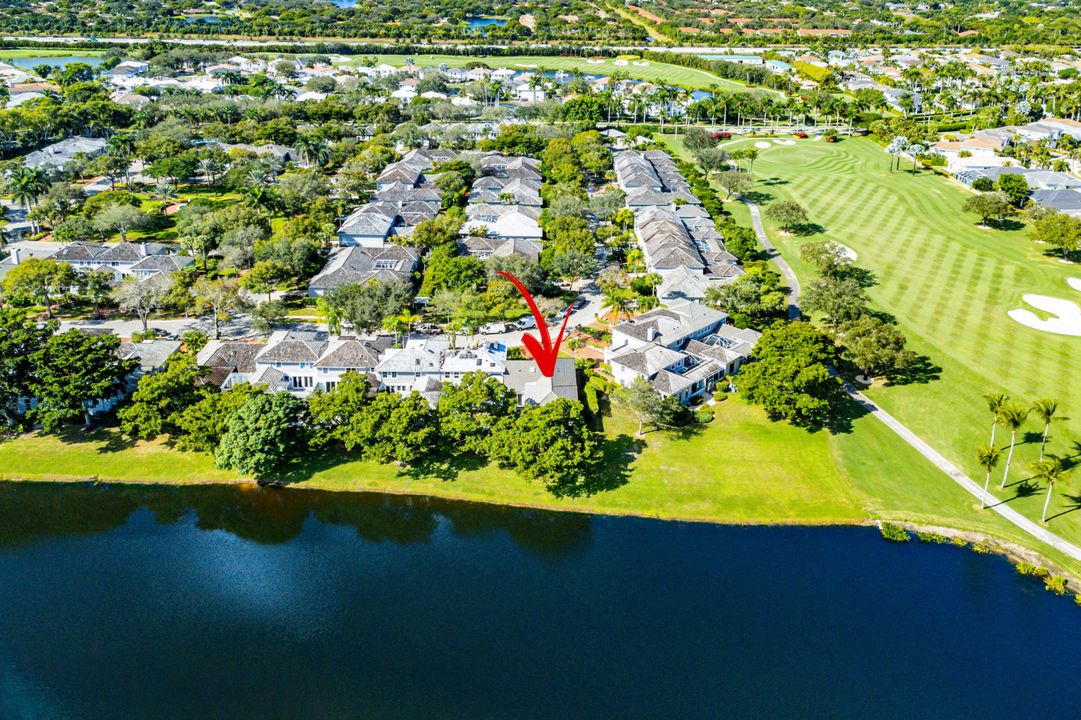 For Sale: $1,450,000 (3 beds, 2 baths, 1965 Square Feet)