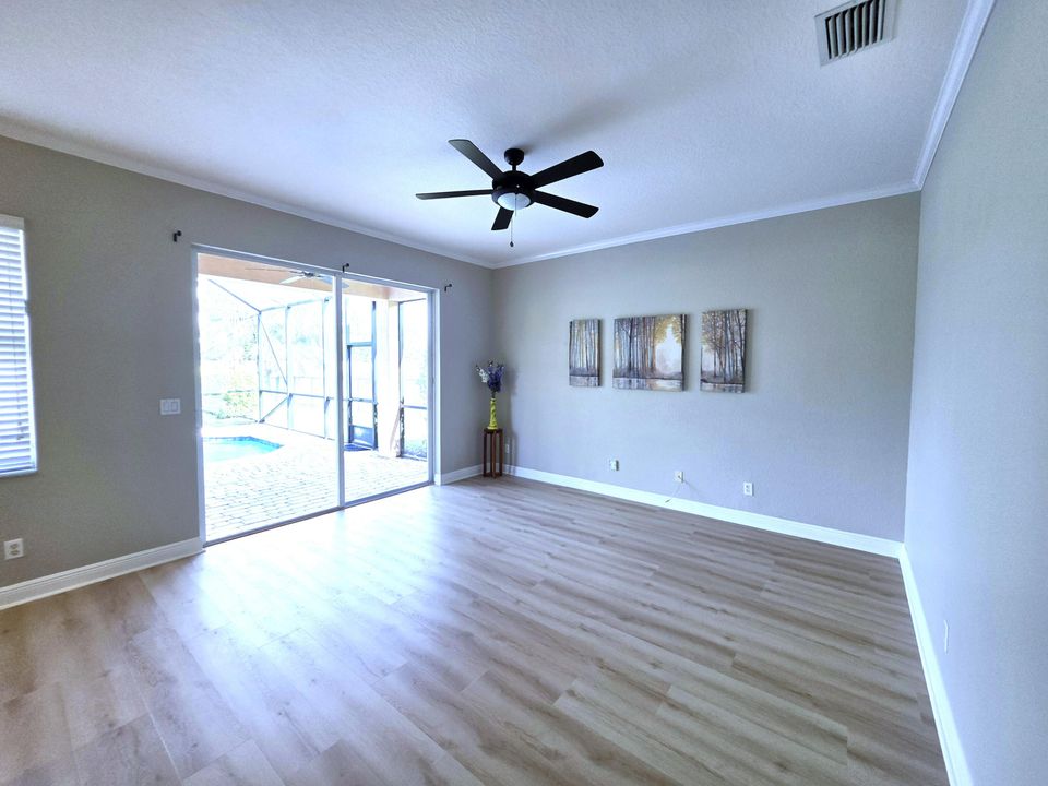 For Rent: $3,000 (4 beds, 2 baths, 2238 Square Feet)