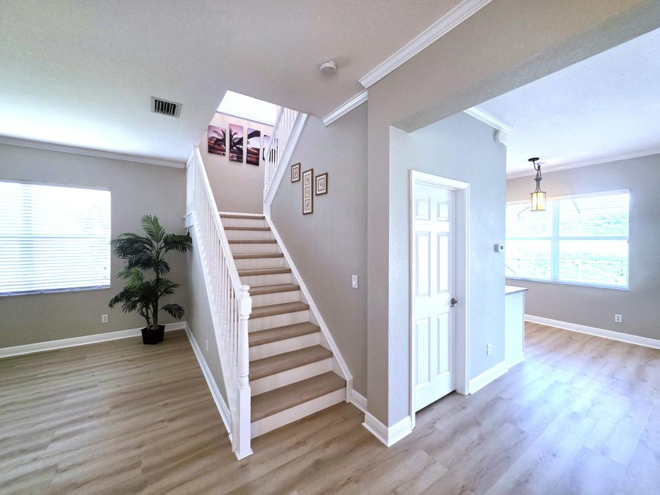 For Rent: $3,000 (4 beds, 2 baths, 2238 Square Feet)