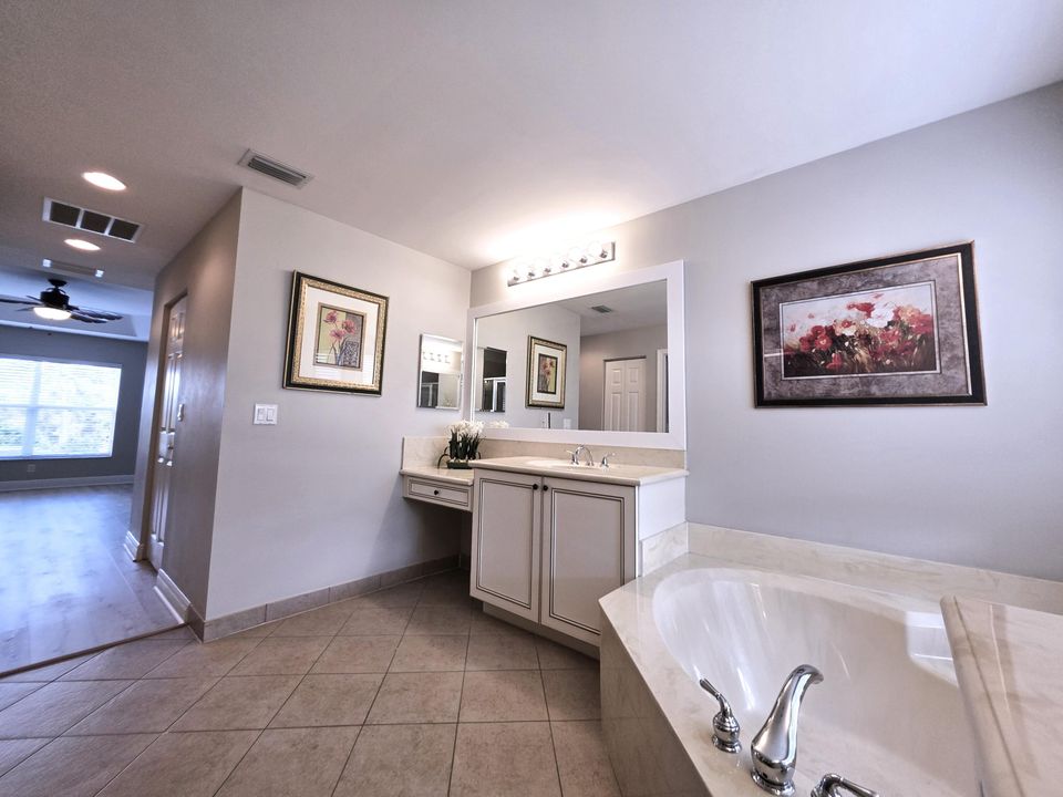 For Rent: $3,000 (4 beds, 2 baths, 2238 Square Feet)