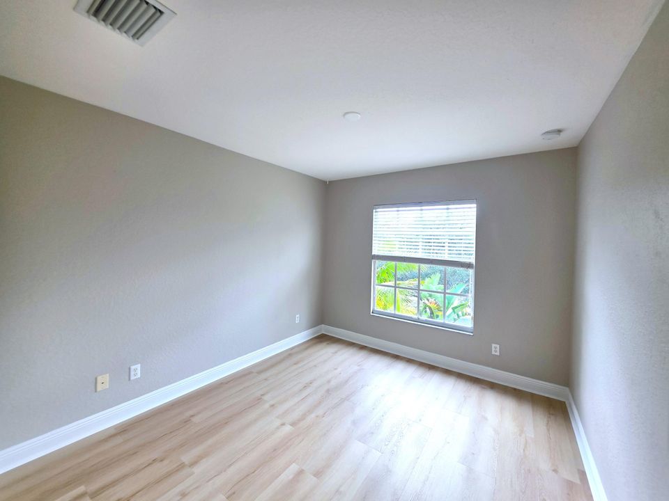 For Rent: $3,000 (4 beds, 2 baths, 2238 Square Feet)