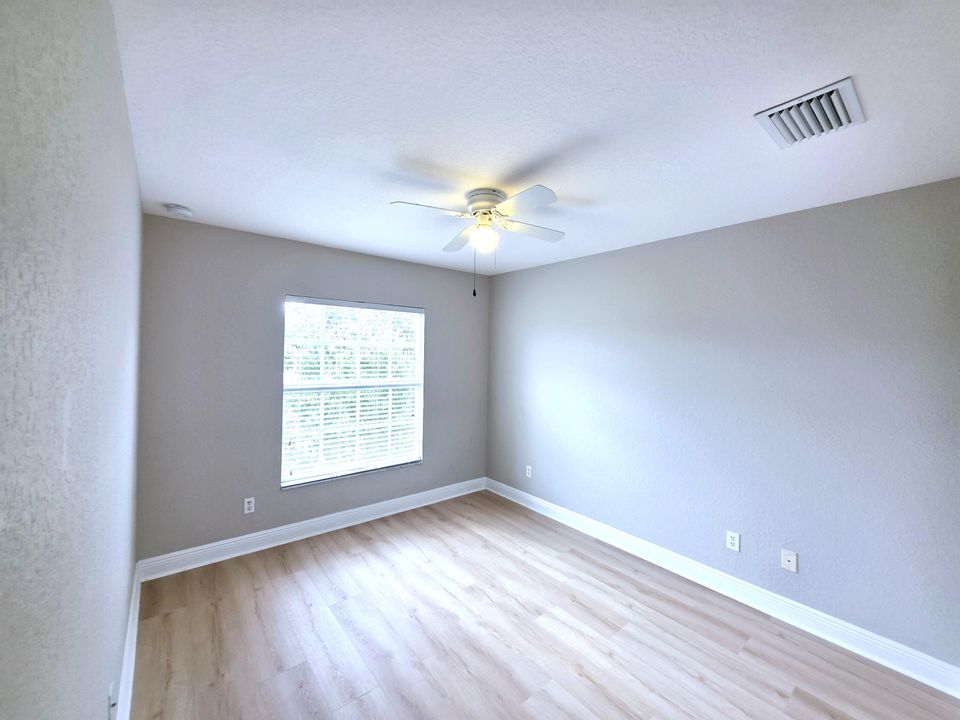 For Rent: $3,000 (4 beds, 2 baths, 2238 Square Feet)