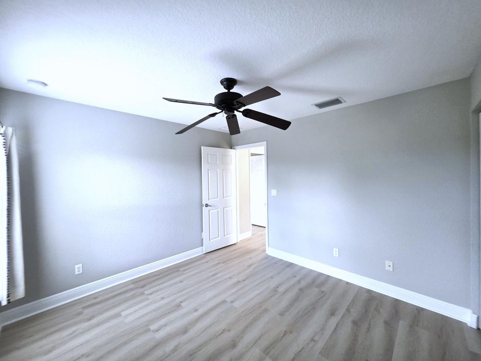 For Rent: $3,000 (4 beds, 2 baths, 2238 Square Feet)