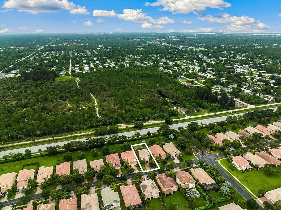 For Rent: $3,000 (4 beds, 2 baths, 2238 Square Feet)