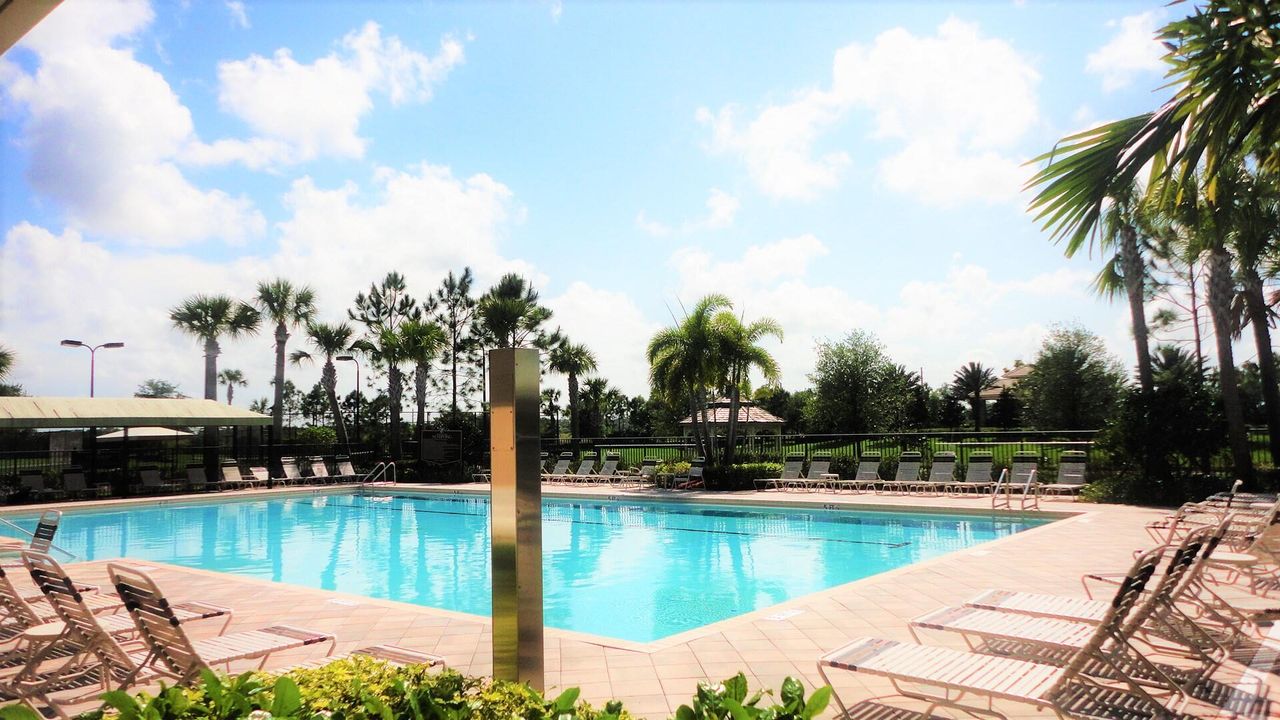 For Rent: $3,000 (4 beds, 2 baths, 2238 Square Feet)