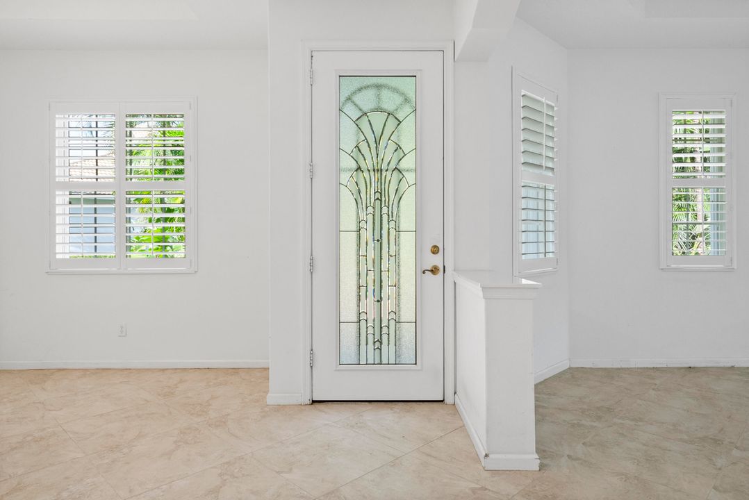 待售: $435,000 (3 贝兹, 2 浴室, 1718 平方英尺)