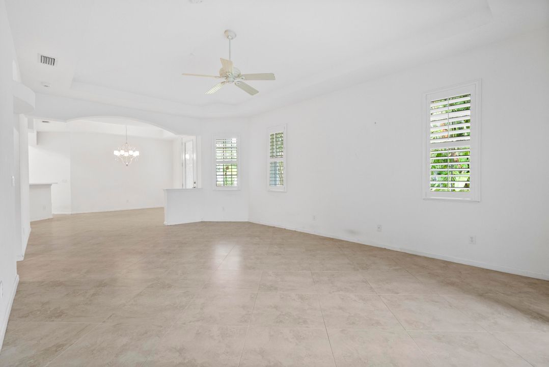 待售: $435,000 (3 贝兹, 2 浴室, 1718 平方英尺)