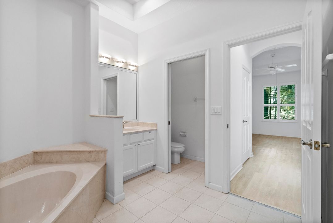 待售: $435,000 (3 贝兹, 2 浴室, 1718 平方英尺)