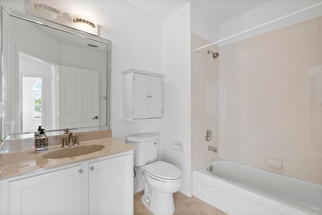 待售: $435,000 (3 贝兹, 2 浴室, 1718 平方英尺)