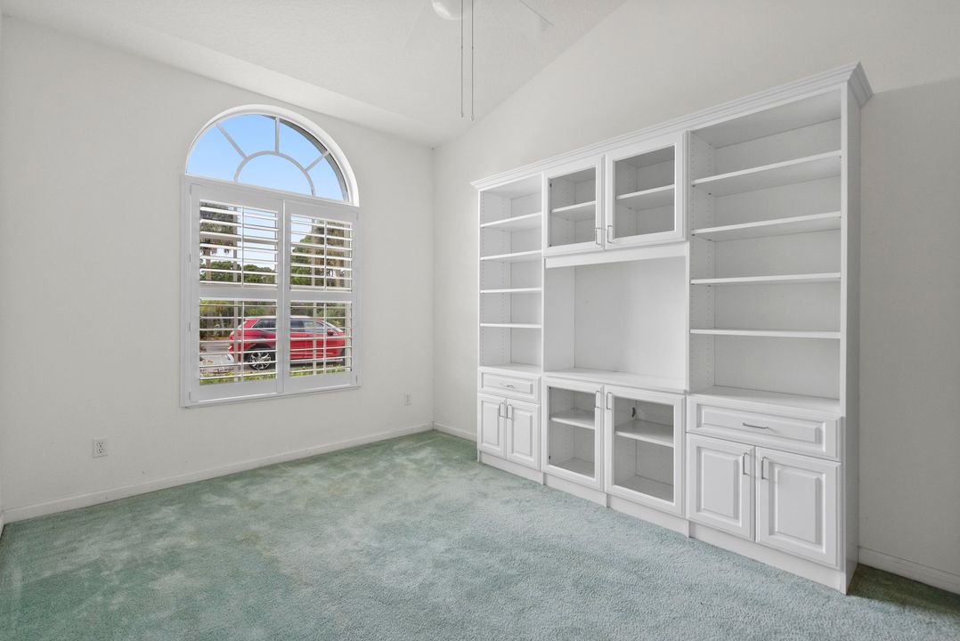 待售: $435,000 (3 贝兹, 2 浴室, 1718 平方英尺)