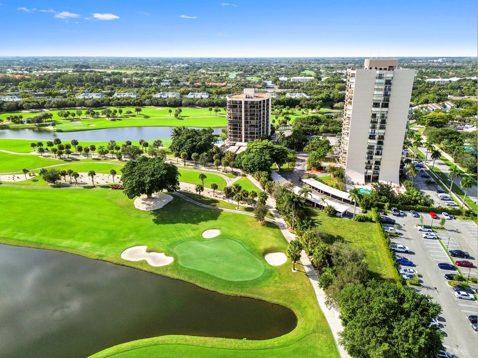 For Sale: $350,000 (2 beds, 2 baths, 1294 Square Feet)