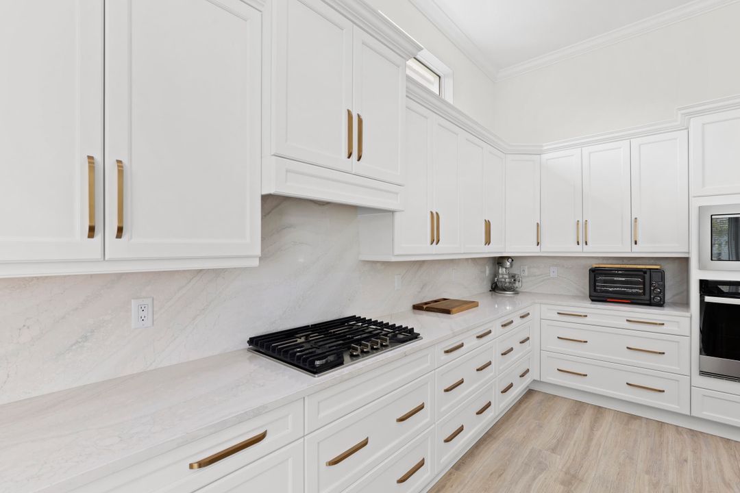 待售: $1,160,000 (4 贝兹, 3 浴室, 3320 平方英尺)