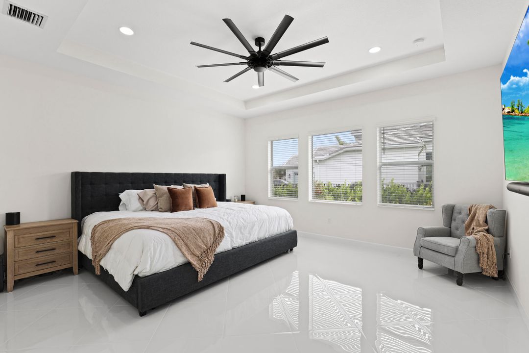 待售: $1,160,000 (4 贝兹, 3 浴室, 3320 平方英尺)