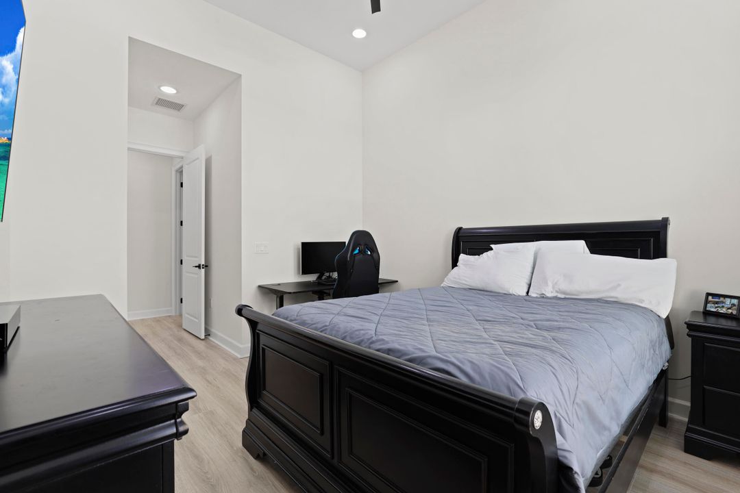 待售: $1,160,000 (4 贝兹, 3 浴室, 3320 平方英尺)