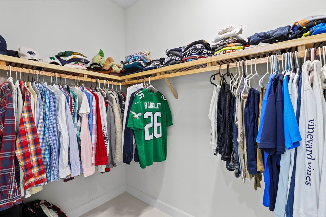 待售: $1,160,000 (4 贝兹, 3 浴室, 3320 平方英尺)