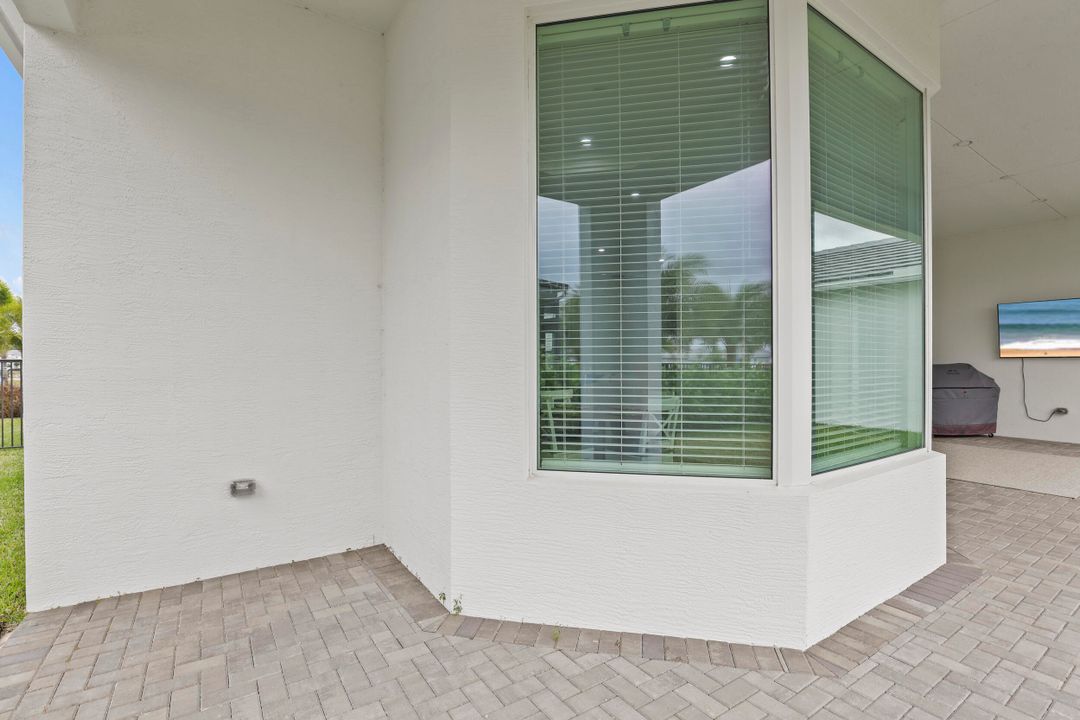 待售: $1,160,000 (4 贝兹, 3 浴室, 3320 平方英尺)