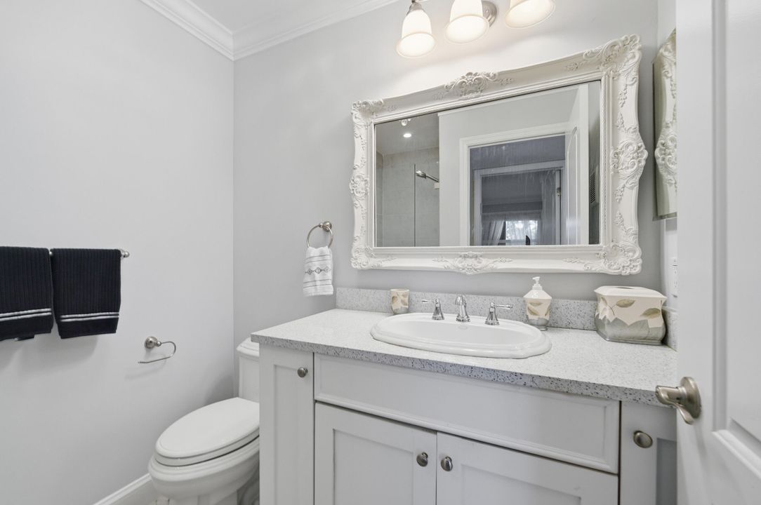 待售: $159,900 (2 贝兹, 2 浴室, 910 平方英尺)